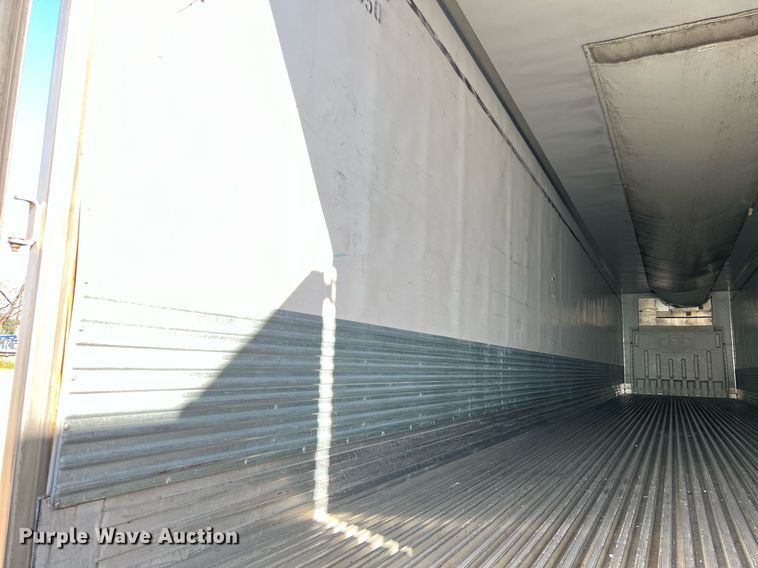 image for item DQ2322 2015 Utility 3000R  refrigerated van trailer