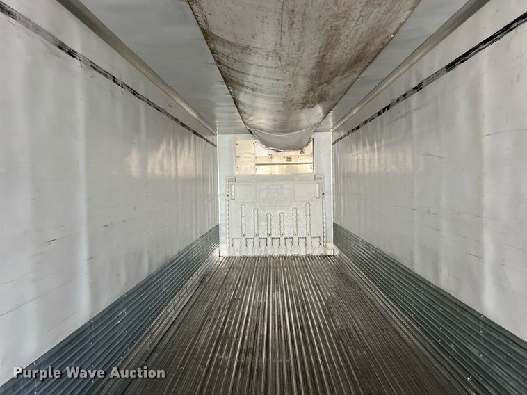 image for item DQ2322 2015 Utility 3000R  refrigerated van trailer