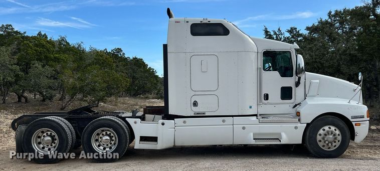 image for item DQ2336 2007 Kenworth T600  semi truck