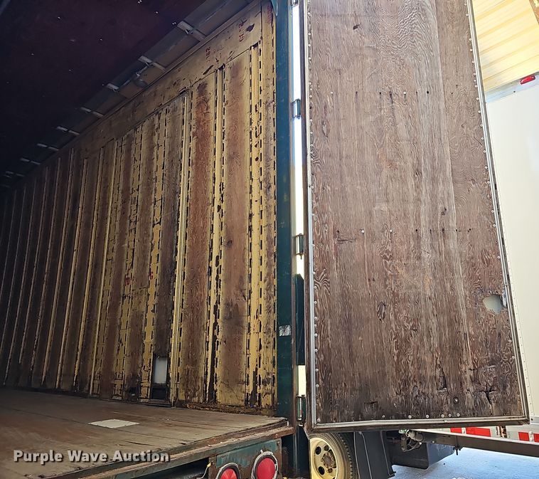 image for item DQ8513 1976 Kentucky Trailers FVCC  dry van trailer