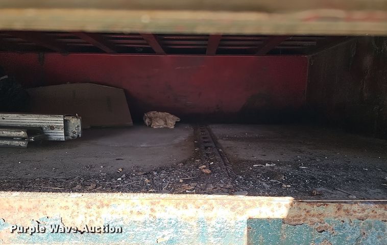 image for item DQ8513 1976 Kentucky Trailers FVCC  dry van trailer