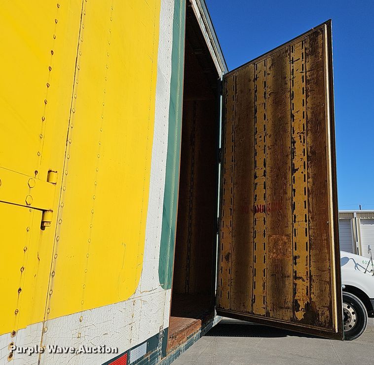 image for item DQ8513 1976 Kentucky Trailers FVCC  dry van trailer