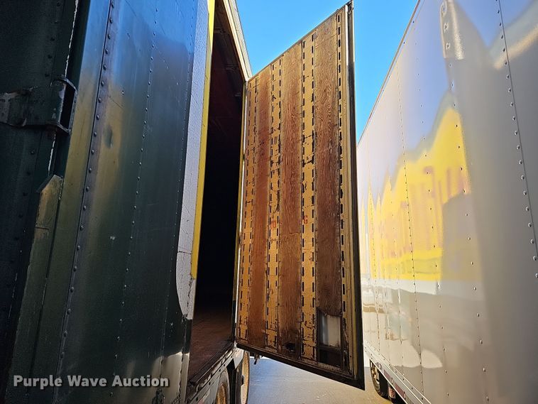 image for item DQ8513 1976 Kentucky Trailers FVCC  dry van trailer