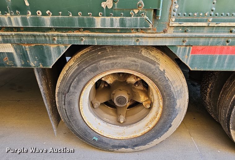 image for item DQ8513 1976 Kentucky Trailers FVCC  dry van trailer