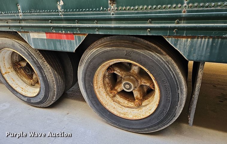image for item DQ8513 1976 Kentucky Trailers FVCC  dry van trailer