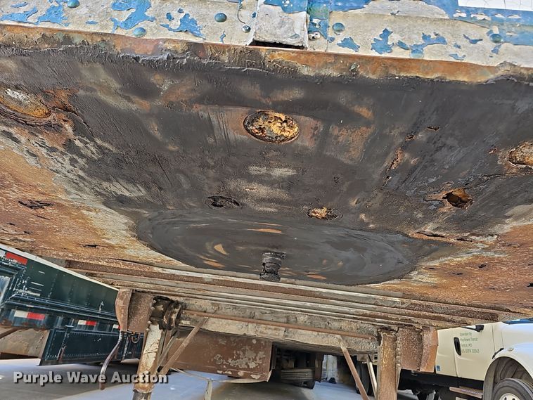 image for item DQ8514 1986 Great Dane Trailers 7730 TDAR1-F  dry van trailer