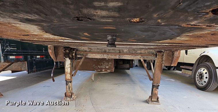 image for item DQ8514 1986 Great Dane Trailers 7730 TDAR1-F  dry van trailer