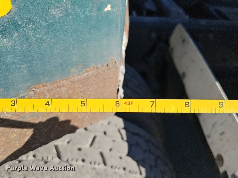 image for item DQ8515 1974 Kentucky Trailers FVCC  dry van trailer