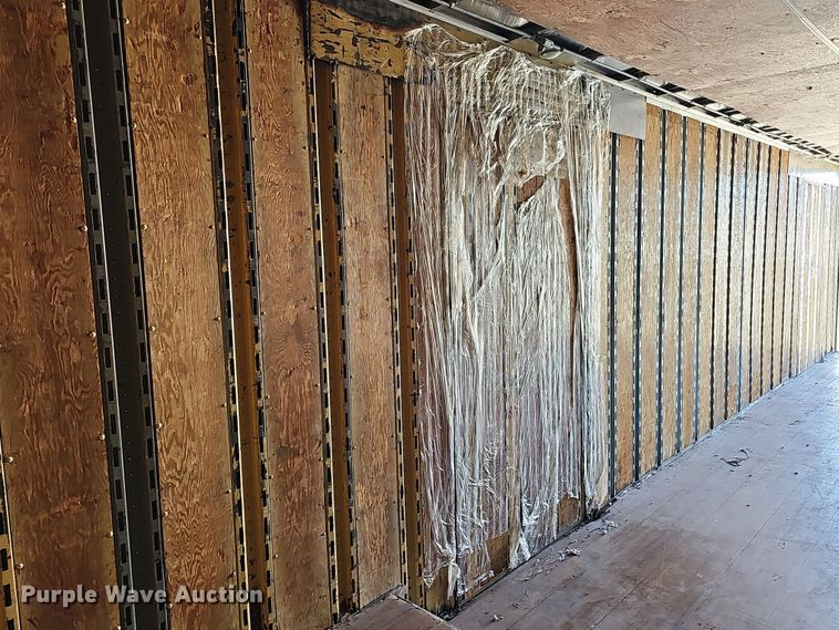 image for item DQ8515 1974 Kentucky Trailers FVCC  dry van trailer