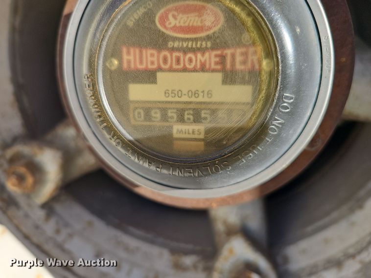 image for item DQ8515 1974 Kentucky Trailers FVCC  dry van trailer