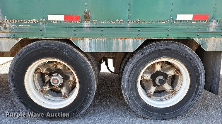image for item DQ8515 1974 Kentucky Trailers FVCC  dry van trailer