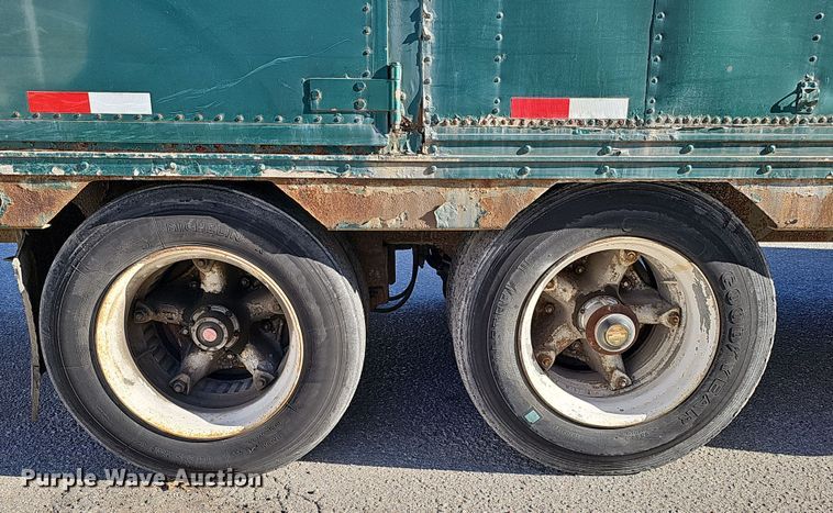 image for item DQ8515 1974 Kentucky Trailers FVCC  dry van trailer