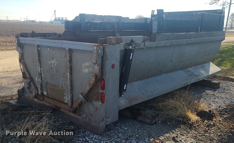 image for item DR7815 Dump truck bed