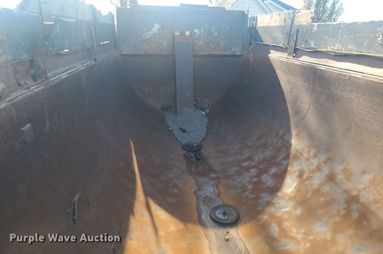 image for item DR7815 Dump truck bed