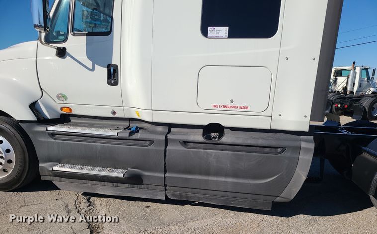 image for item DR7832 2018 International ProStar 122  semi truck