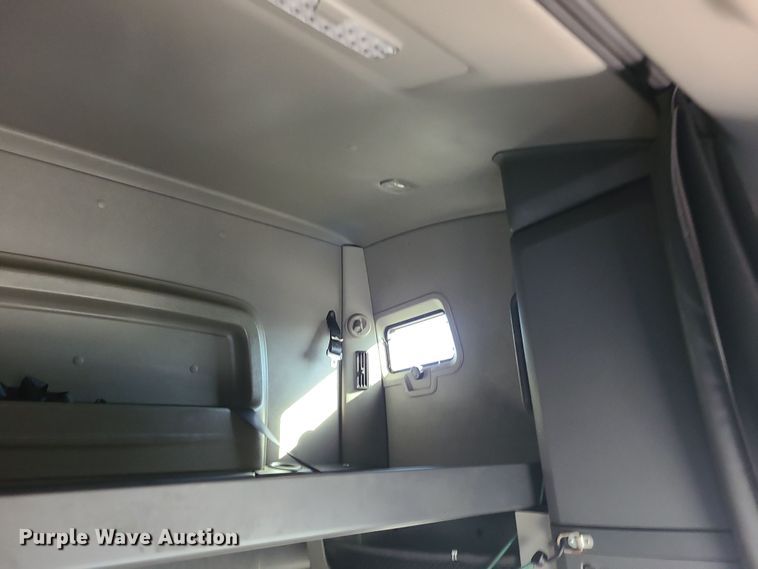 image for item DR7832 2018 International ProStar 122  semi truck