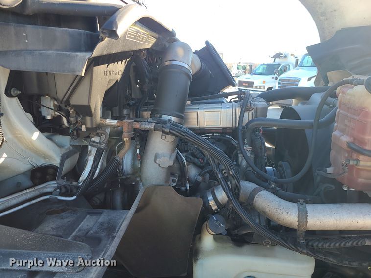 image for item DR7832 2018 International ProStar 122  semi truck