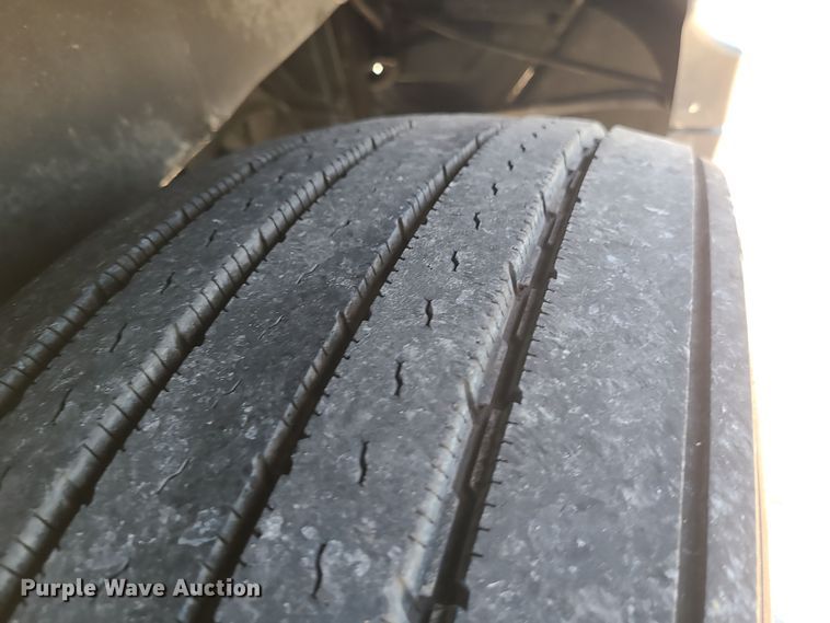 image for item DR7832 2018 International ProStar 122  semi truck