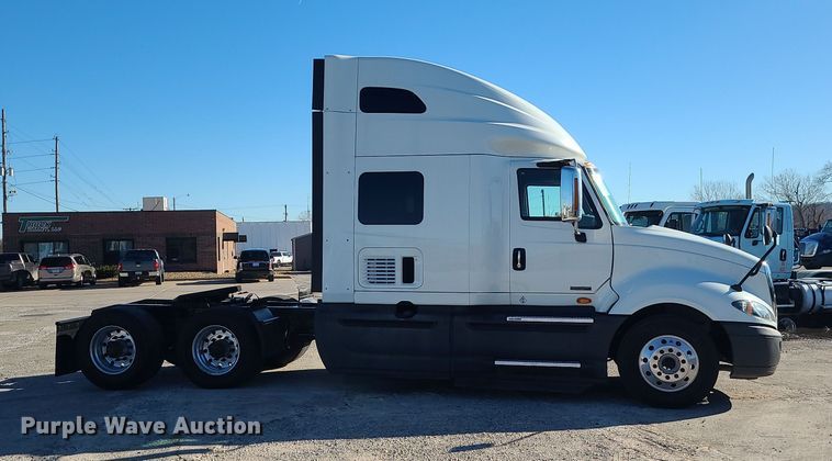 image for item DR7833 2018 International ProStar122  semi truck