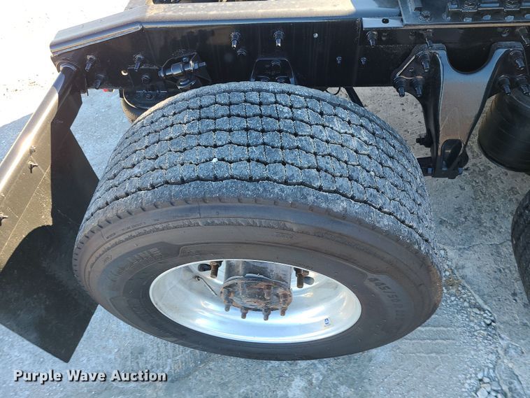 image for item DR7833 2018 International ProStar122  semi truck