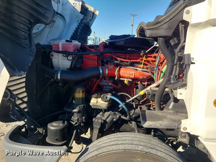 image for item DR7834 2012 Freightliner Cascadia  semi truck