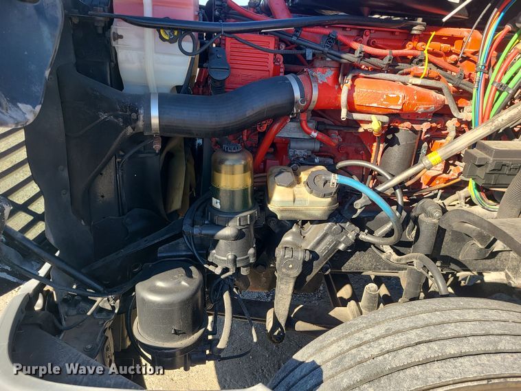 image for item DR7834 2012 Freightliner Cascadia  semi truck