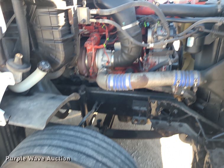 image for item DR7834 2012 Freightliner Cascadia  semi truck