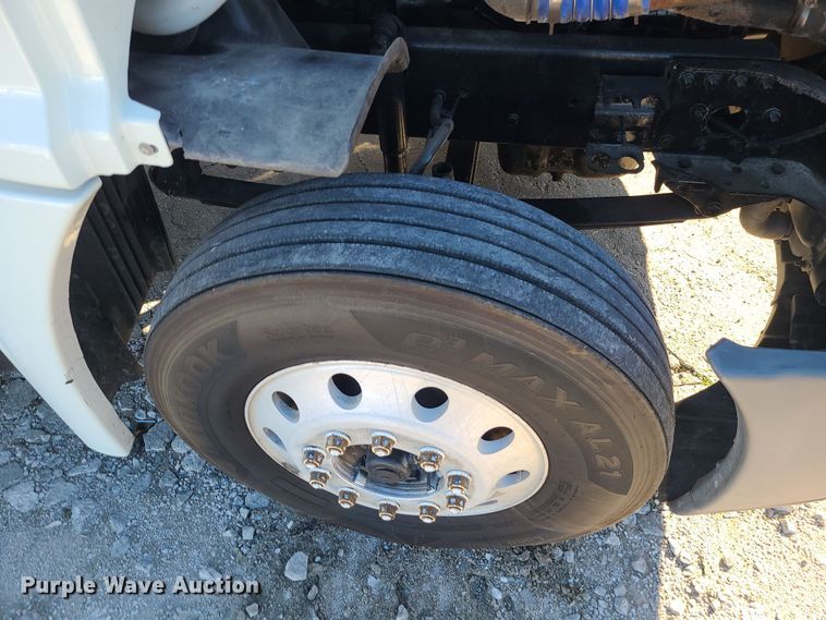 image for item DR7834 2012 Freightliner Cascadia  semi truck