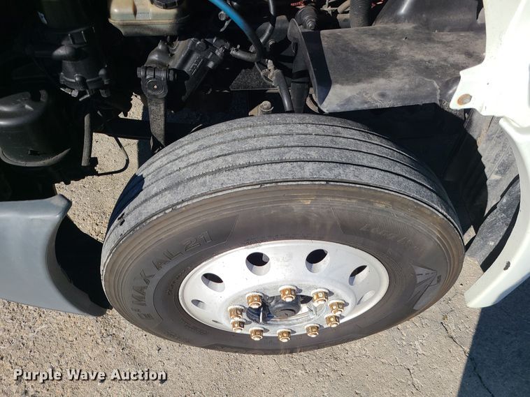 image for item DR7834 2012 Freightliner Cascadia  semi truck