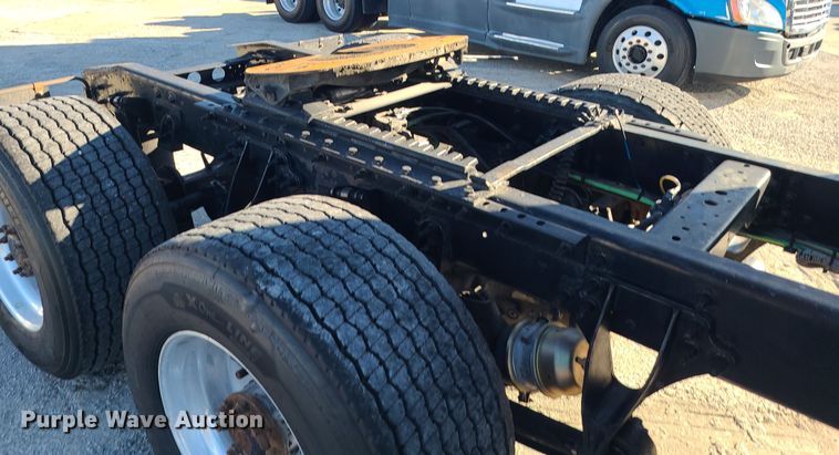 image for item DR7835 2011 International ProStar Premium  semi truck