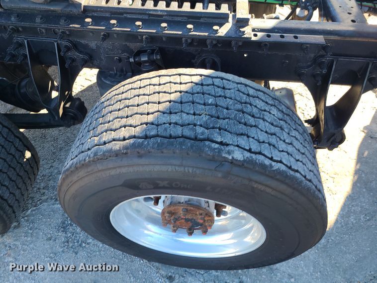 image for item DR7835 2011 International ProStar Premium  semi truck