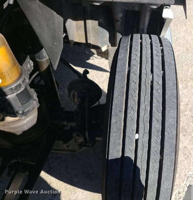 image for item DR7835 2011 International ProStar Premium  semi truck