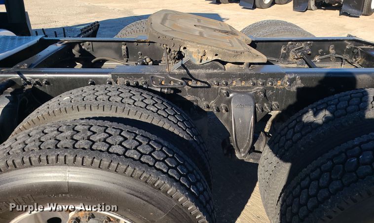 image for item DR7836 2014 Freightliner Cascadia  semi truck