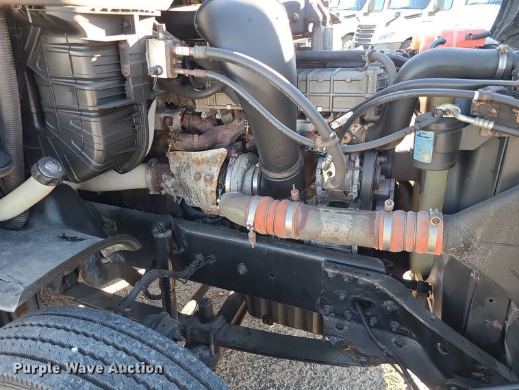 image for item DR7836 2014 Freightliner Cascadia  semi truck