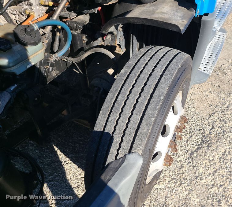 image for item DR7836 2014 Freightliner Cascadia  semi truck