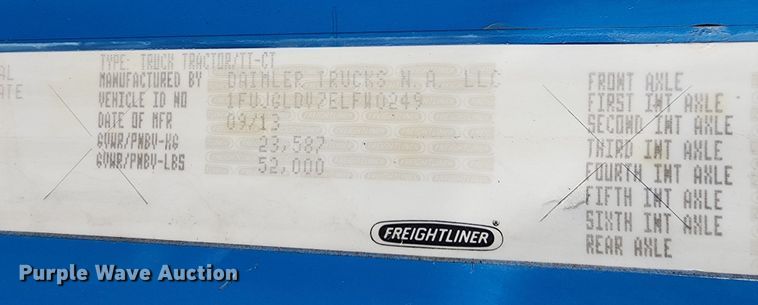 image for item DR7836 2014 Freightliner Cascadia  semi truck