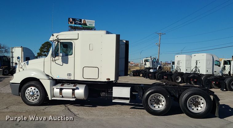 image for item DR7837 2010 Freightliner Columbia  semi truck