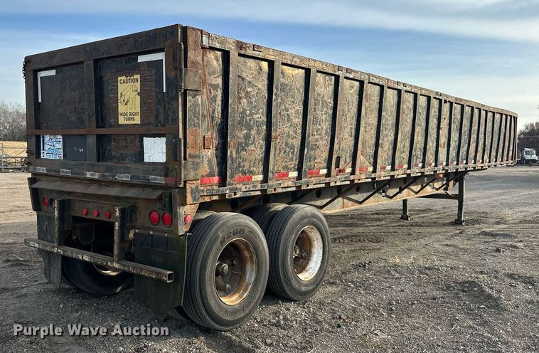 image for item DW2933 1980 Transcraft TL-42  scrap trailer