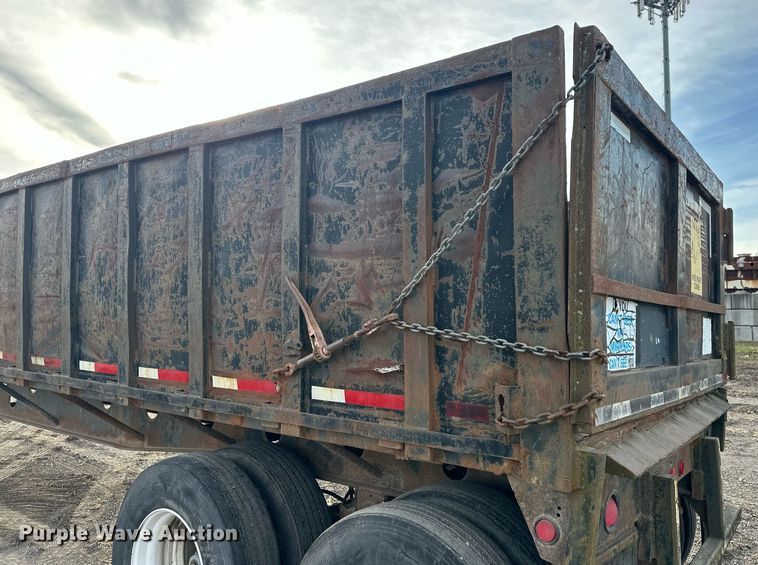 image for item DW2933 1980 Transcraft TL-42  scrap trailer