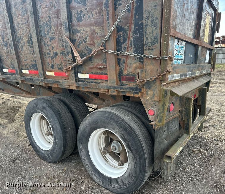 image for item DW2933 1980 Transcraft TL-42  scrap trailer