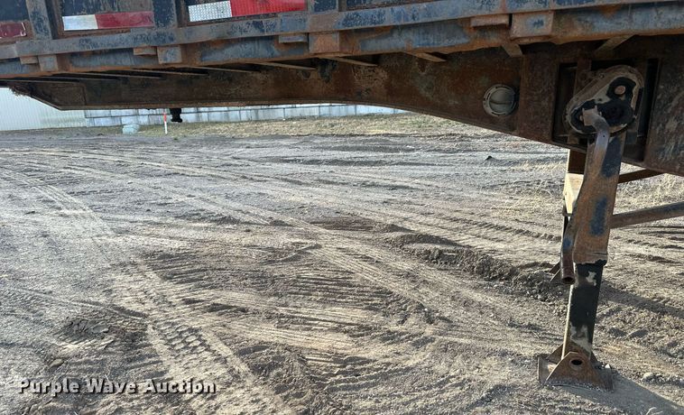 image for item DW2933 1980 Transcraft TL-42  scrap trailer