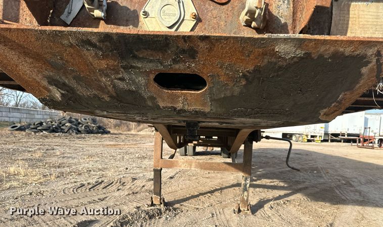 image for item DW2933 1980 Transcraft TL-42  scrap trailer