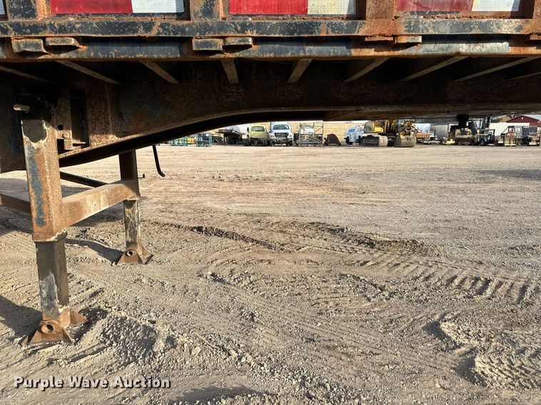 image for item DW2933 1980 Transcraft TL-42  scrap trailer