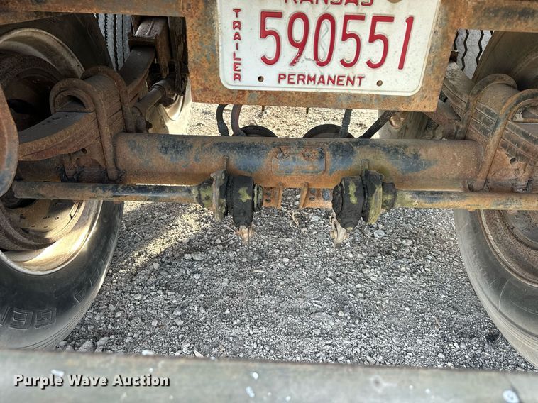 image for item DW2933 1980 Transcraft TL-42  scrap trailer