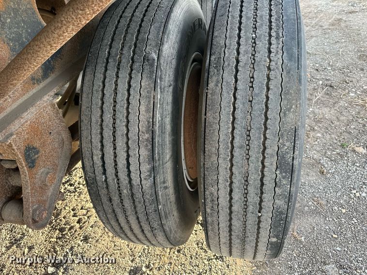 image for item DW2933 1980 Transcraft TL-42  scrap trailer