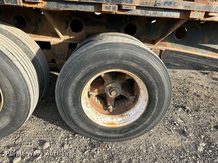 image for item DW2933 1980 Transcraft TL-42  scrap trailer