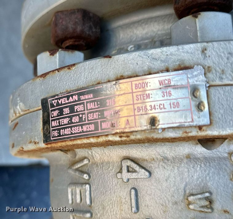 image for item GG9953 1988 International  vacuum truck