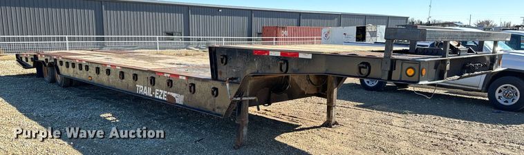 image for item GG9961 1998 Dakota Trail Eze  drop deck equipment trailer