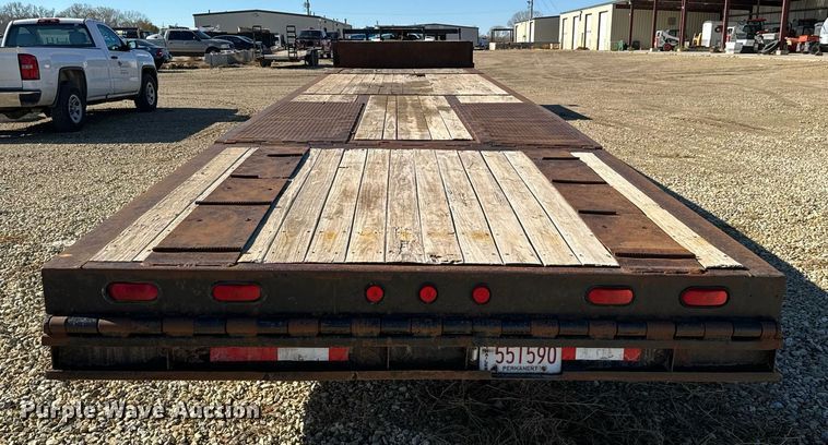 image for item GG9961 1998 Dakota Trail Eze  drop deck equipment trailer
