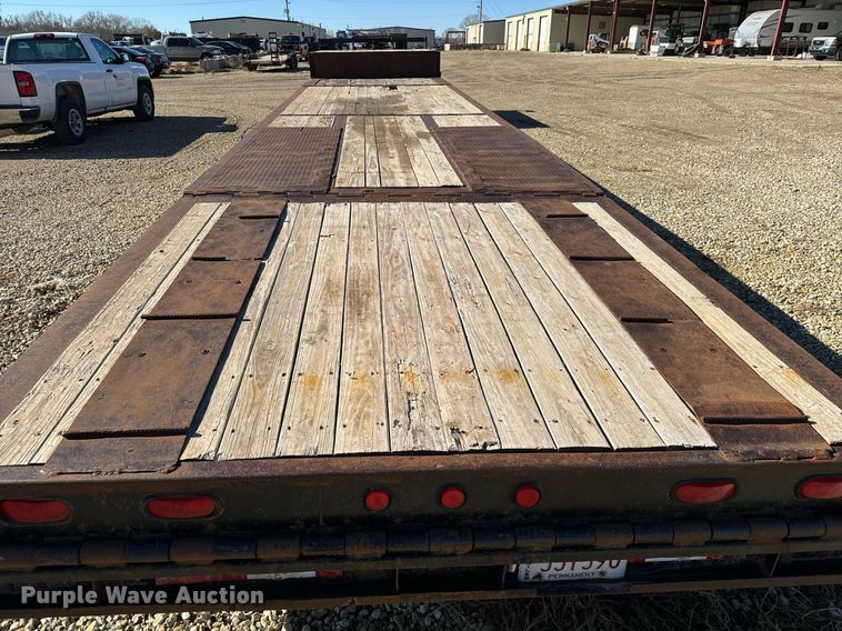 image for item GG9961 1998 Dakota Trail Eze  drop deck equipment trailer